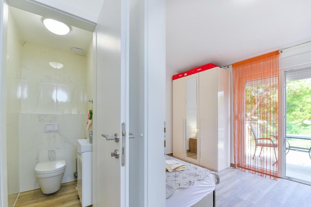סטאריגרד-פקלניצה Cascada Villas With Private Jacuzzi And Private Parking מראה חיצוני תמונה